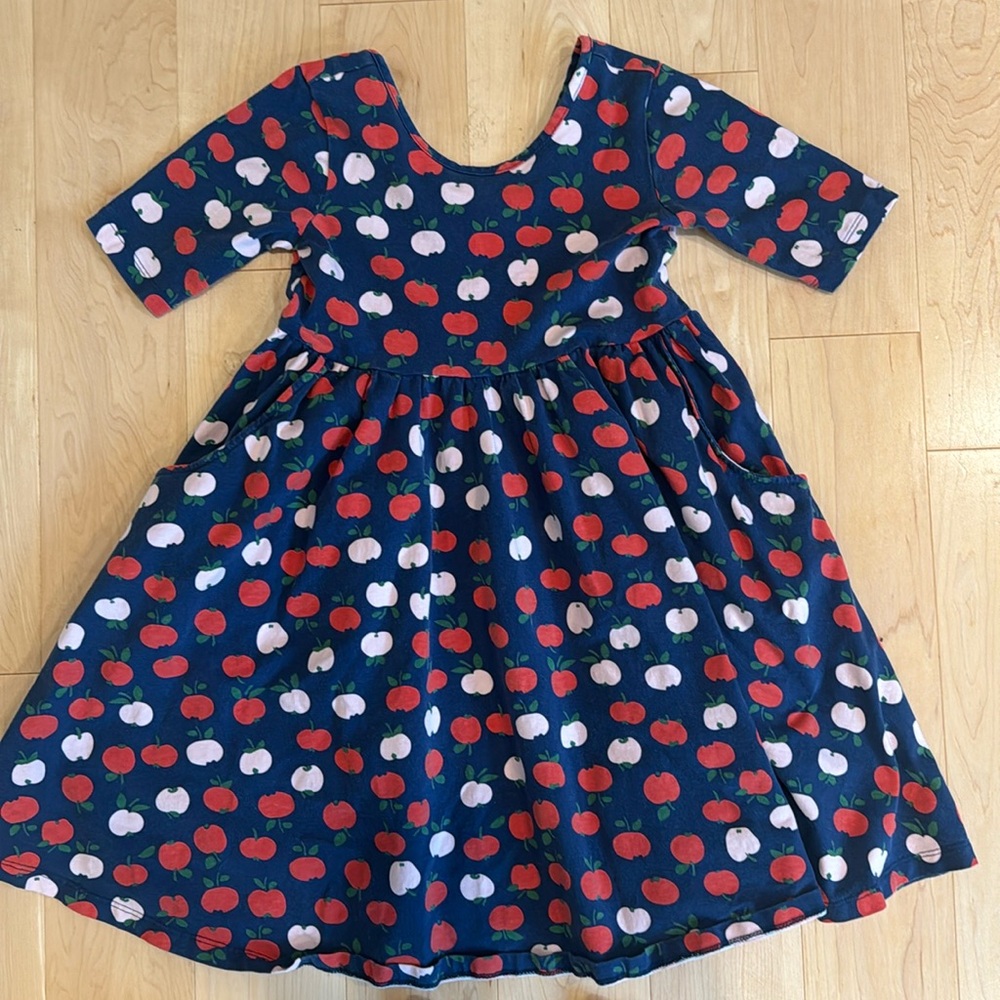 Hanna Andersson apple dress size 130(8).